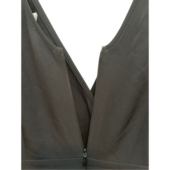 SOCIALITE Deep Surplice Neck Flutter Sleeve Jumpsuit black - Picture 12 of 14